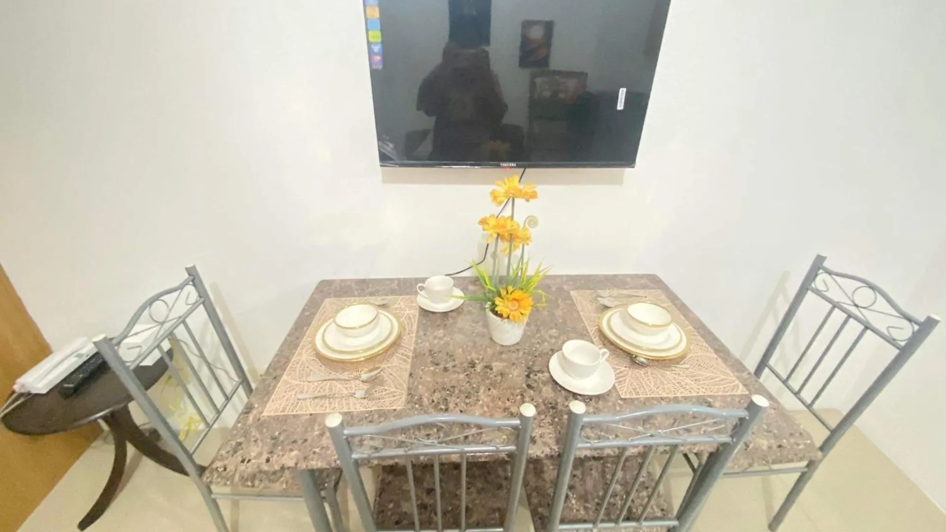 Yuyans Staycation Shell Residences Pasay